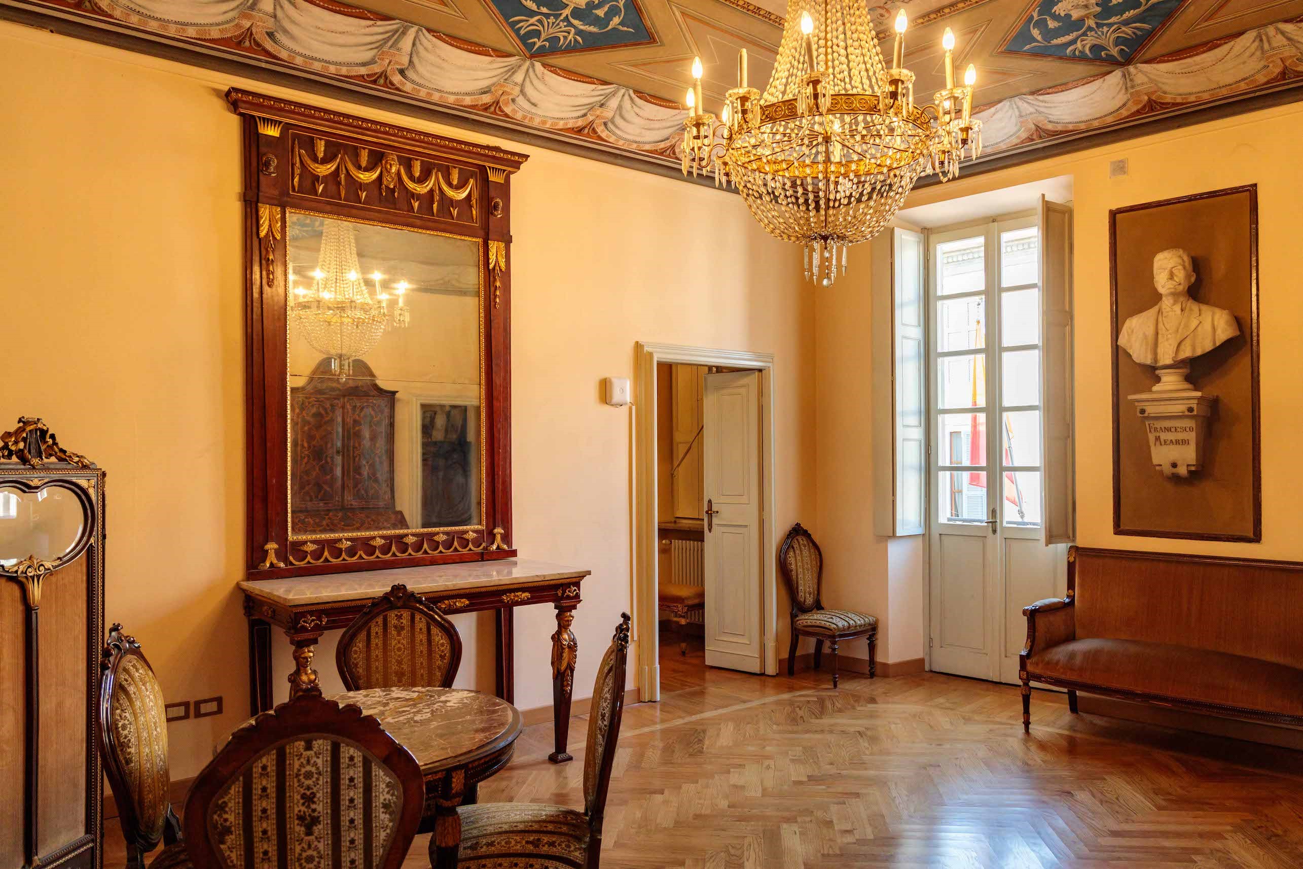 Visita Guidata All Archivio Storico Di Palazzo Gallini Giornate Fai