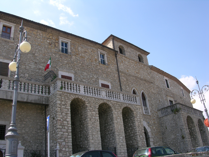 PALAZZO DUCALE ACQUAVIVA D’ARAGONA