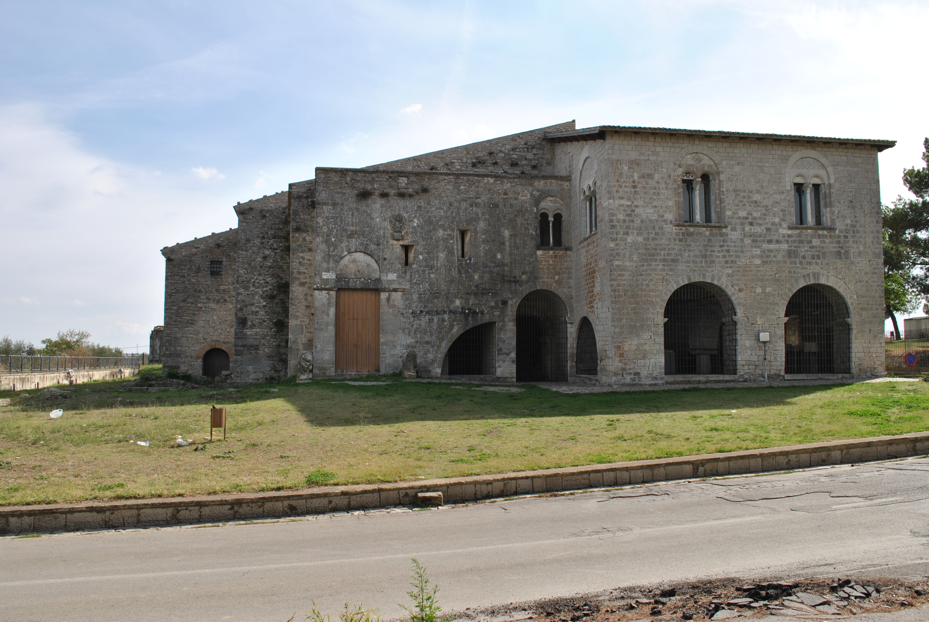 ABBAZIA DELLA SANTISSIMA TRINITÀ