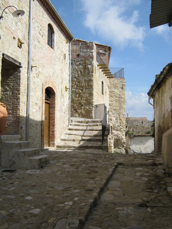 COMPLESSO BORGO CASTELLO COMPLESSO BORGO CASTELLO