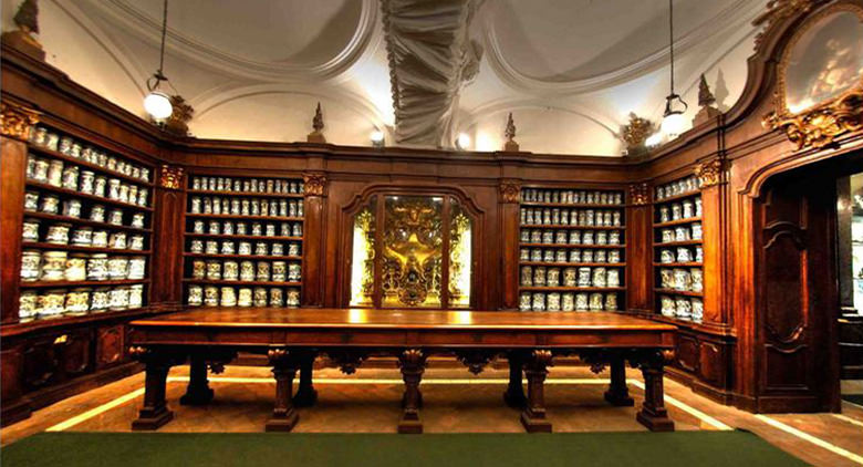 FARMACIA DELL'OSPEDALE DEGLI INCURABILI