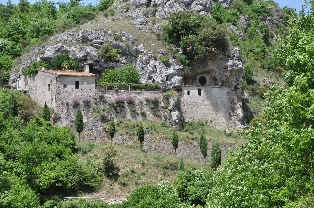 EREMO DI SAN MICHELE ALLE GROTTELLE I Luoghi del Cuore FAI