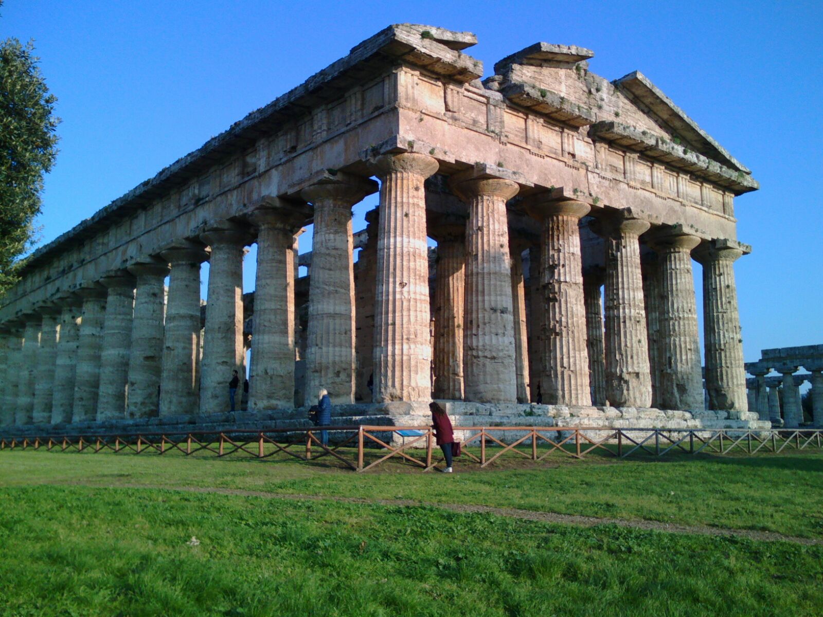 TEMPIO DI NETTUNO