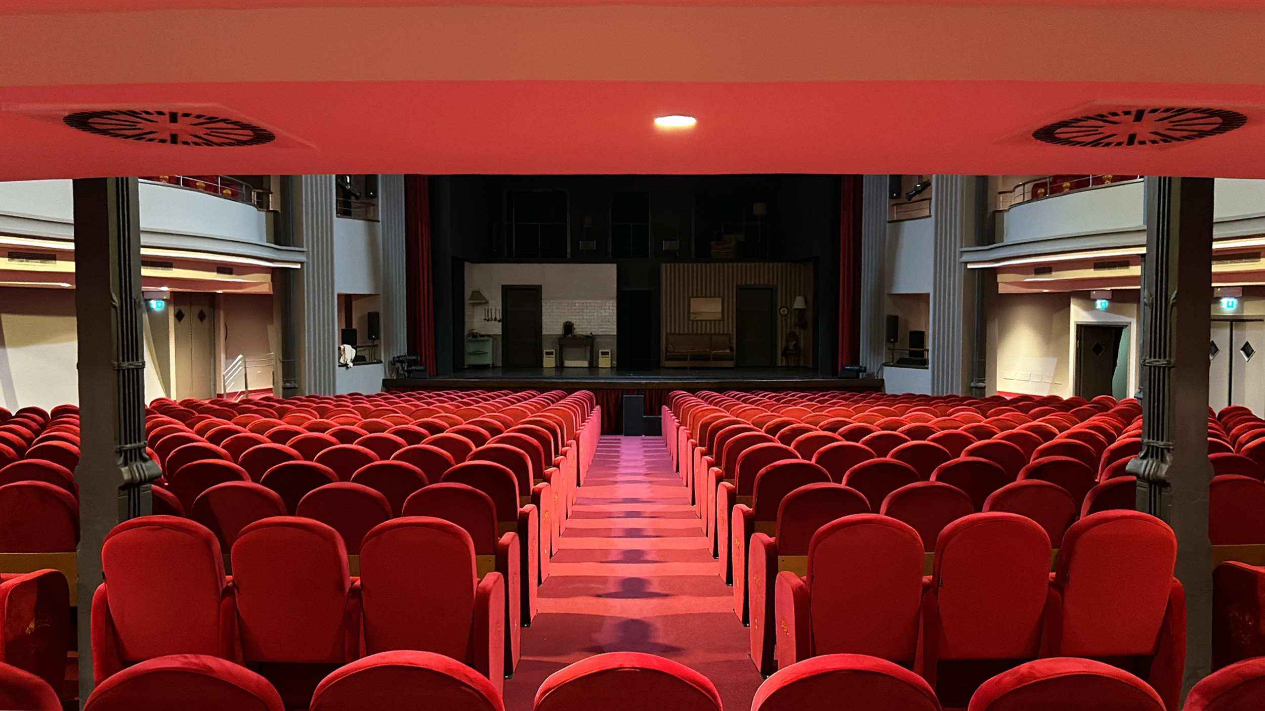 interno, Teatro Ambra Jovinelli