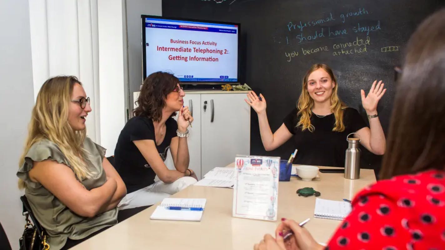 MY ENGLISH SCHOOL MY ENGLISH SCHOOL