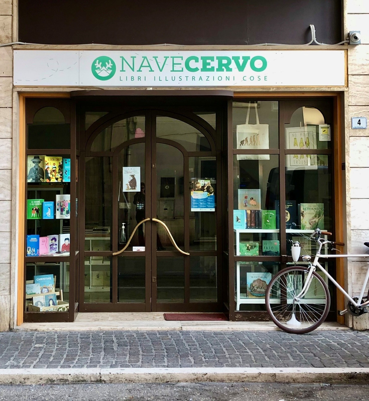 Libreria Nave Cervo