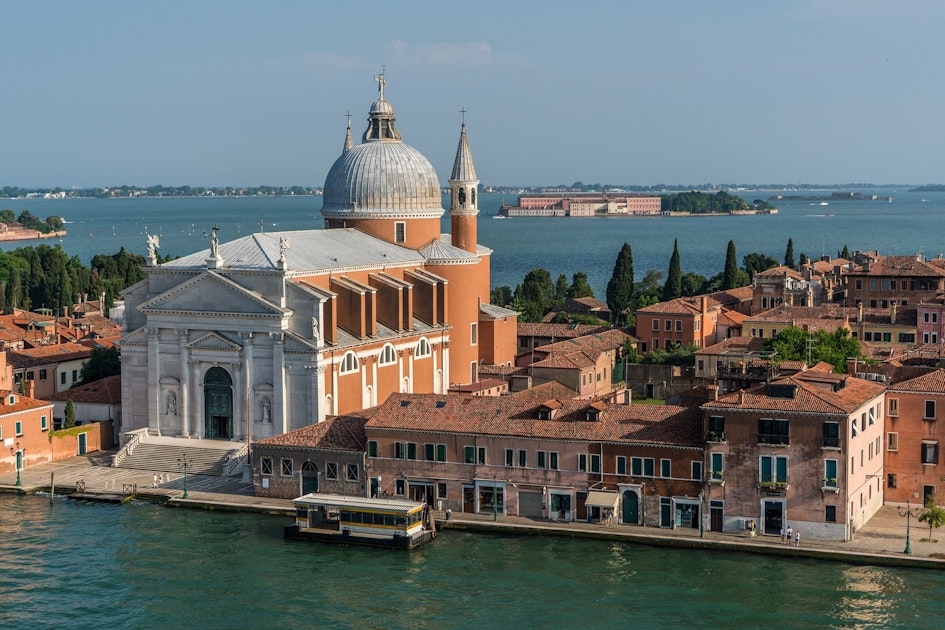 Riduzione 40% per CHIESA DEL SANTISSIMO REDENTORE - CHORUS