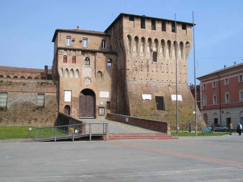 I NUOVI RESTAURI DELLA ROCCA ESTENSE