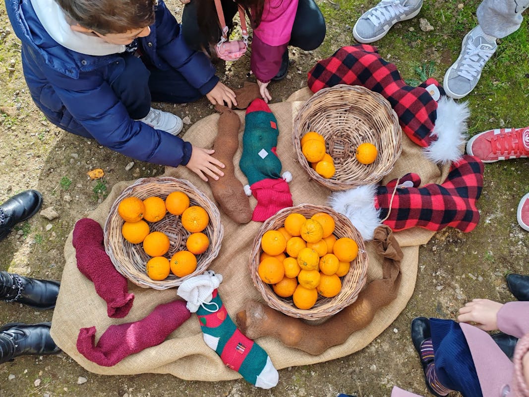 Una calza tira l'altra Una calza tira l'altra