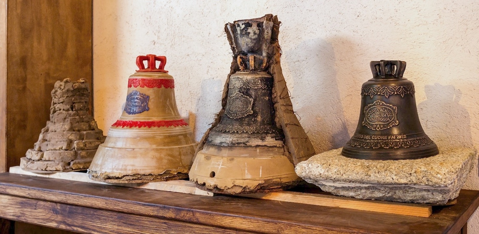 Inaugurazione del carillon di campane presso l'Antica fonderia di Campane Achille Mazzola 1403