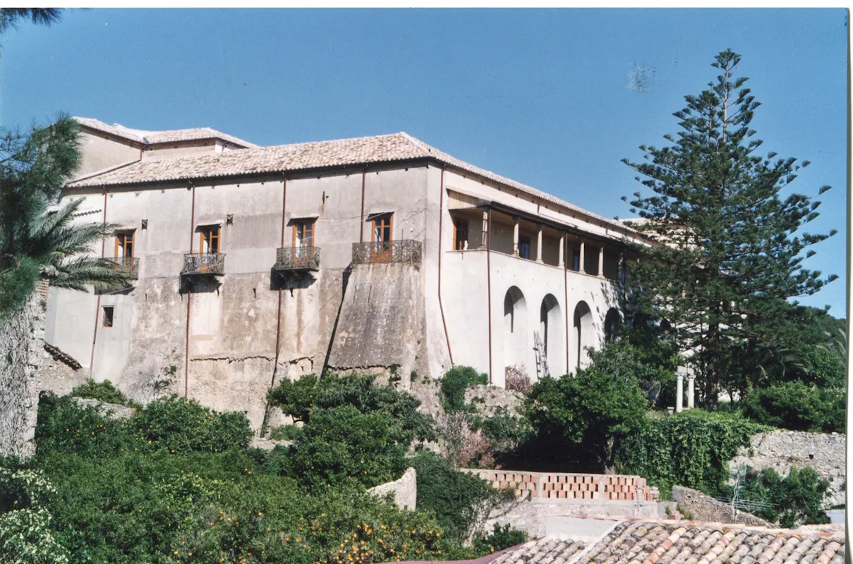 Il borgo di Sant’Andrea Apostolo dello Ionio Il borgo di Sant’Andrea Apostolo dello Ionio