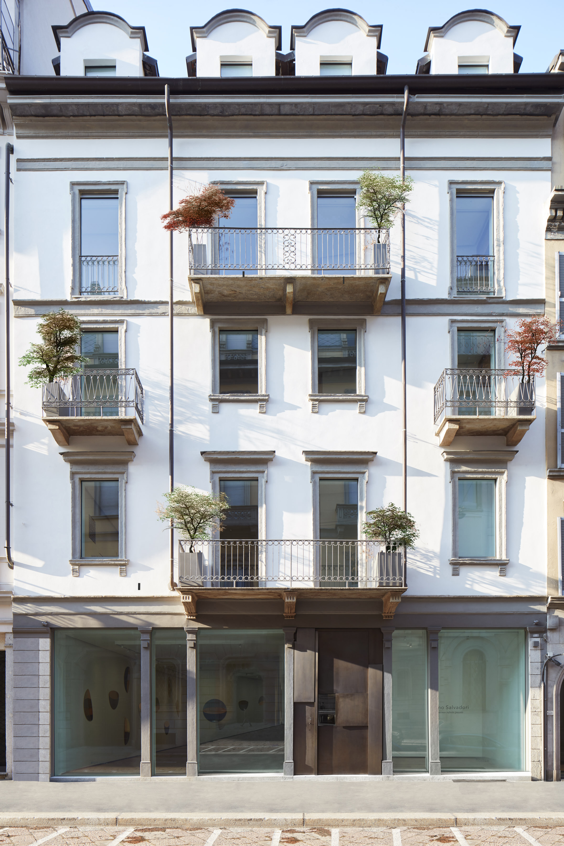 Ma che ci FAI in galleria? Alla scoperta del grande artista Remo Salvadori da BUILDING a Milano