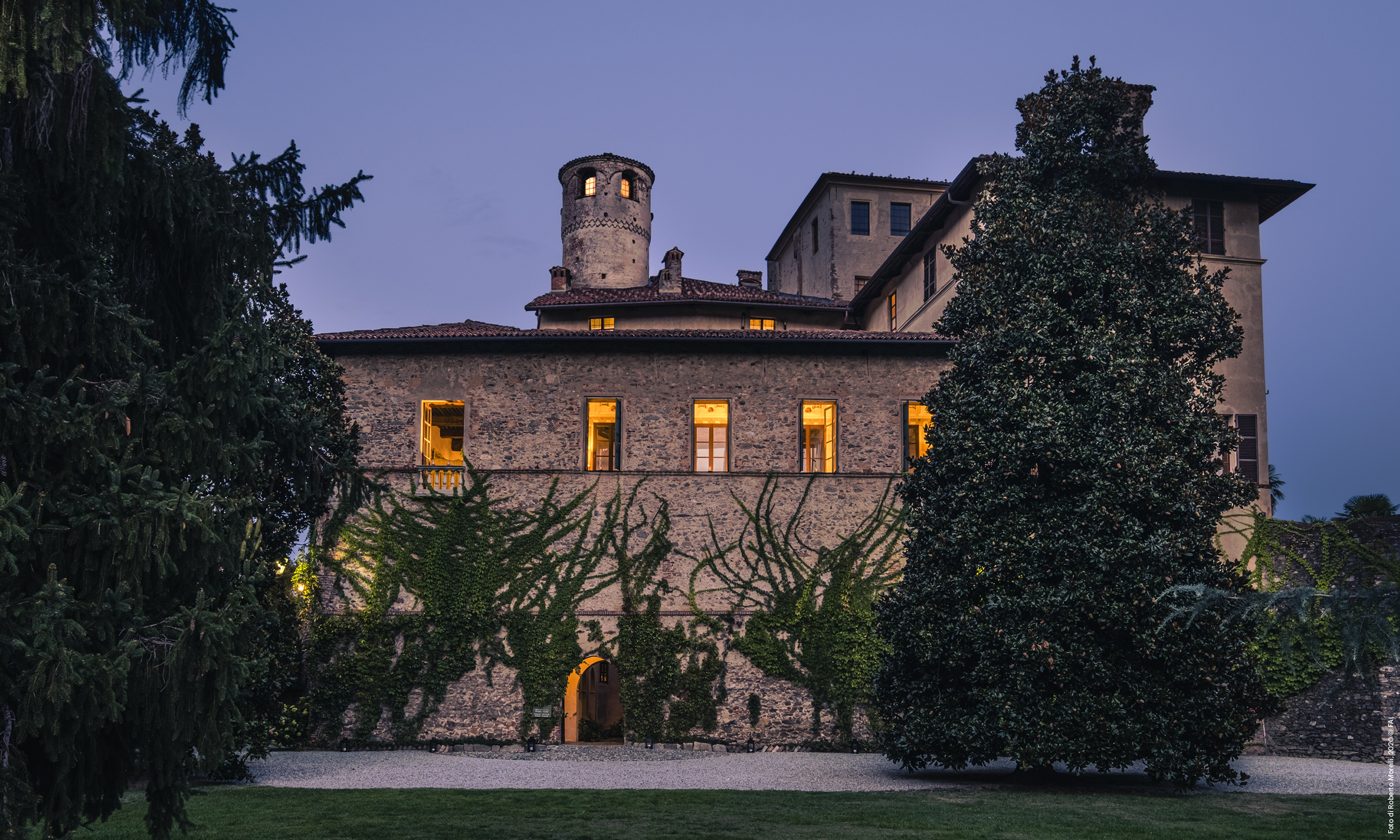 Camminata con la luna piena