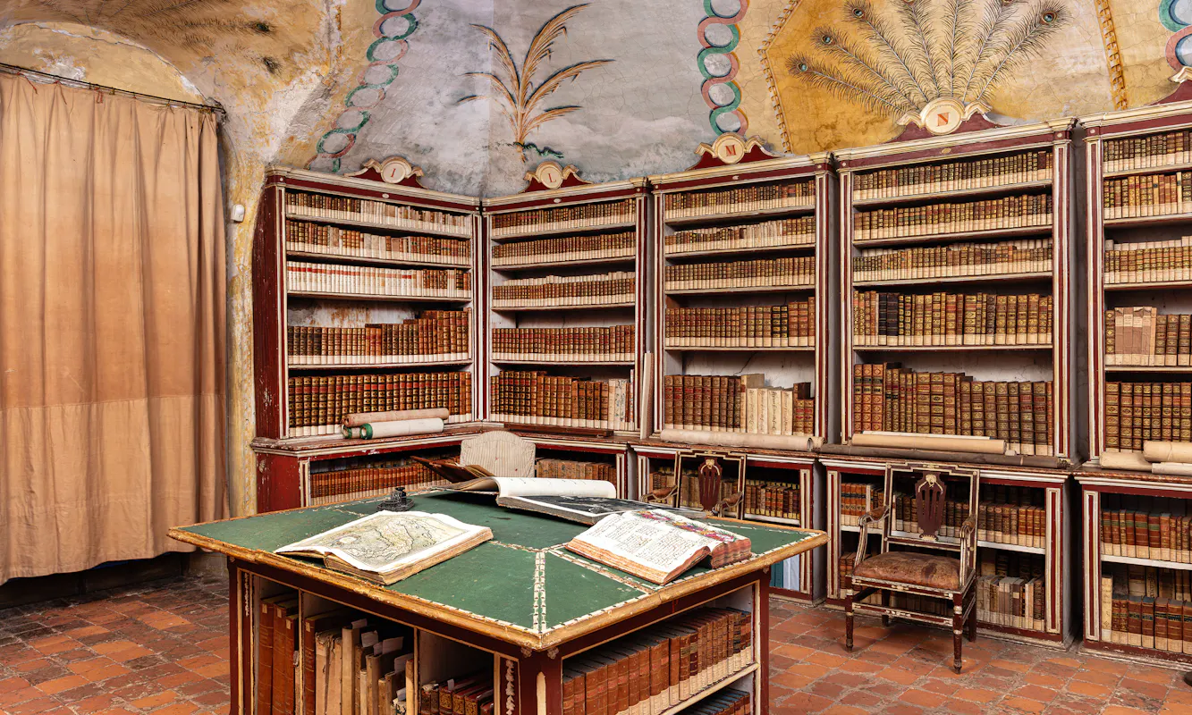 La Biblioteca La Biblioteca