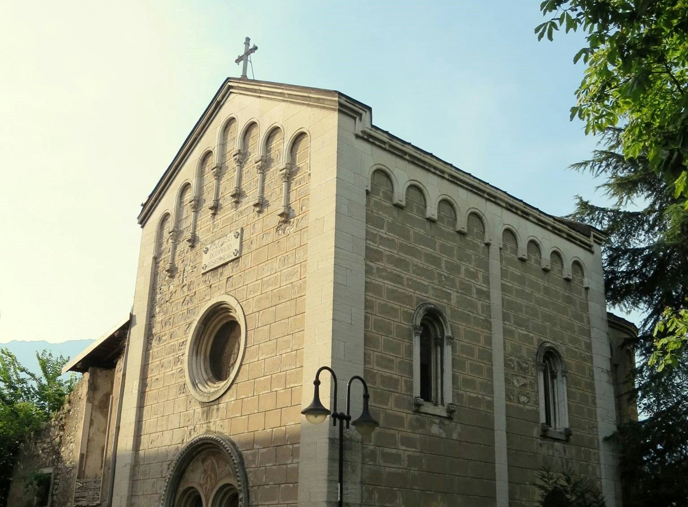 Chiesa Parrocchiale Di Cristo Redentore Visita alla Chiesa di Cristo Redentore | Evento FAI