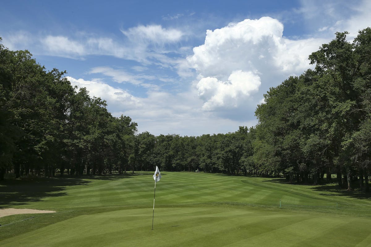 Golf Club Milano. Storia e curiosità delle 27 buche nel Parco di Monza Golf Club Milano. Storia e curiosità delle 27 buche nel Parco di Monza
