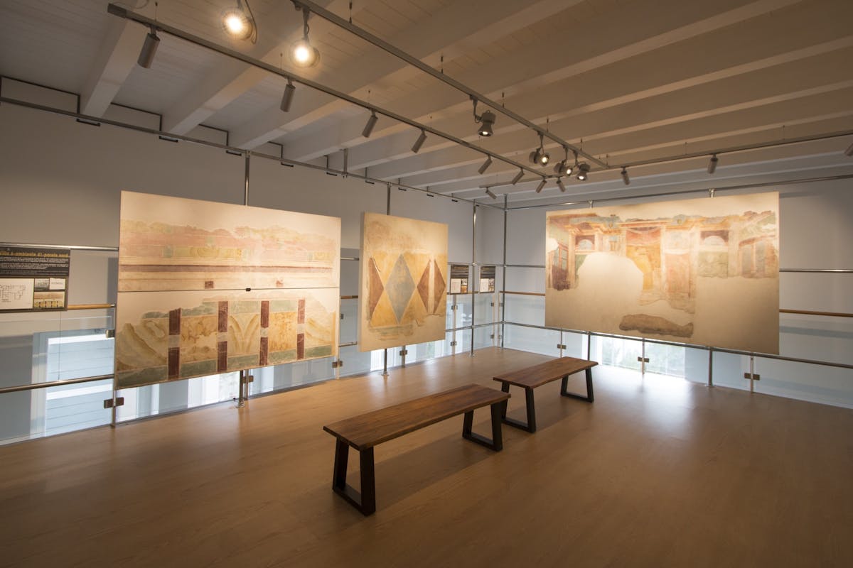 EmbleMATT: l'antico e il contemporaneo alle falde del Vesuvio EmbleMATT: l'antico e il contemporaneo alle falde del Vesuvio