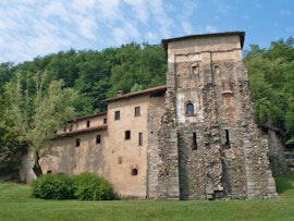 Il Monastero di Torba in LIS