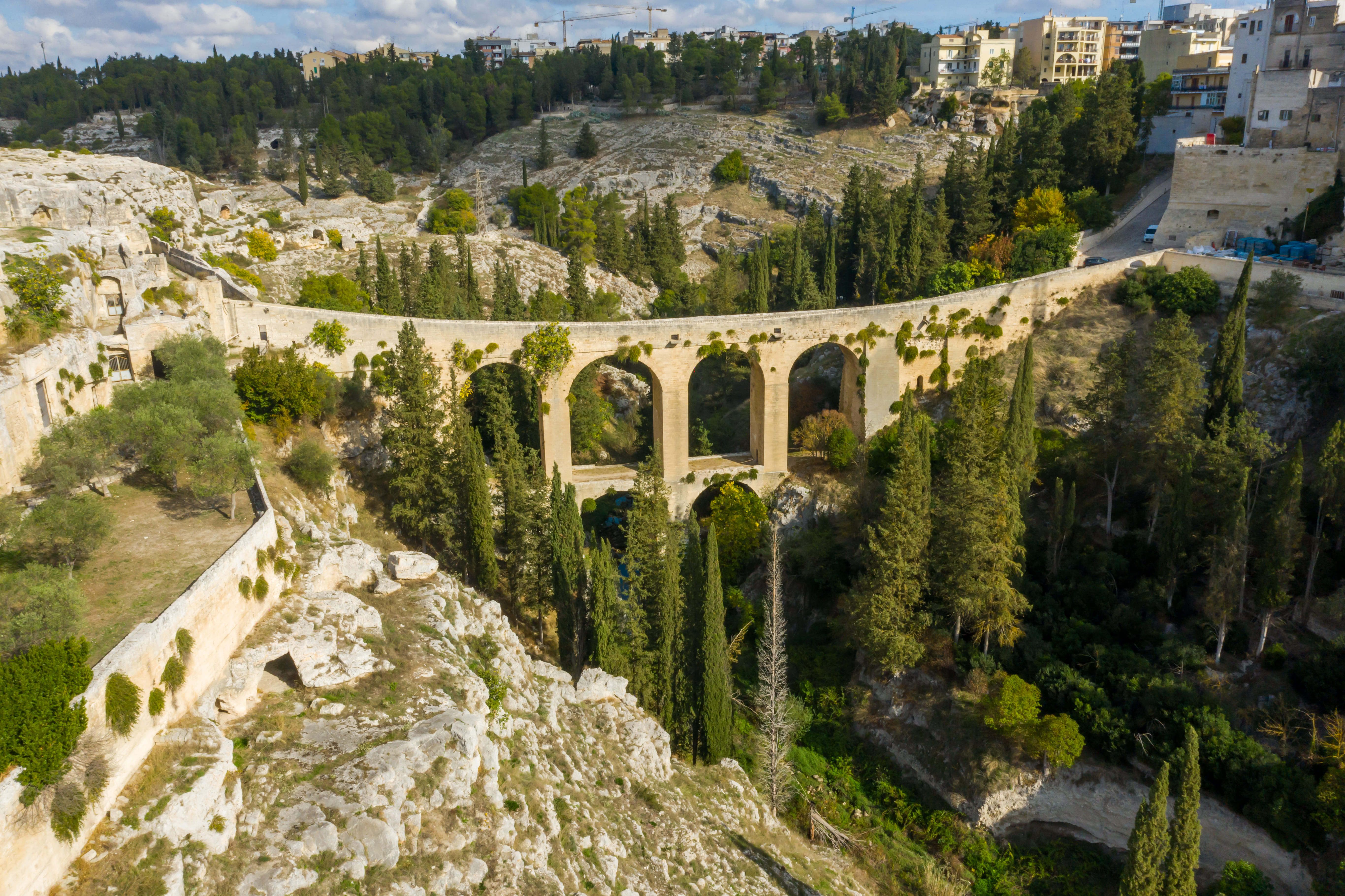 Inaugurazione del nuovo impianto d'illuminazione scenica del Ponte Acquedotto a Gravina in Puglia