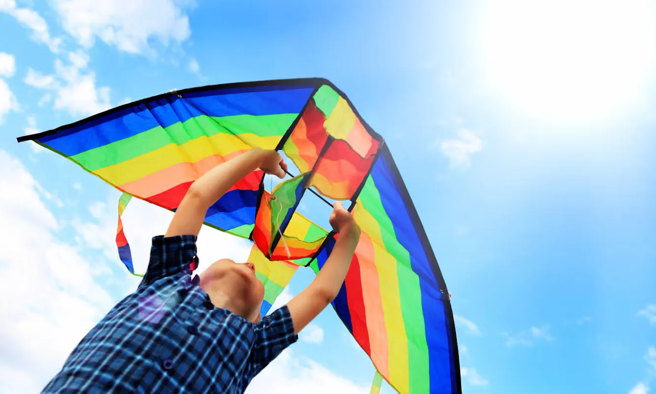 Creare un aquilone: laboratorio per bambini Creare un aquilone: laboratorio per bambini