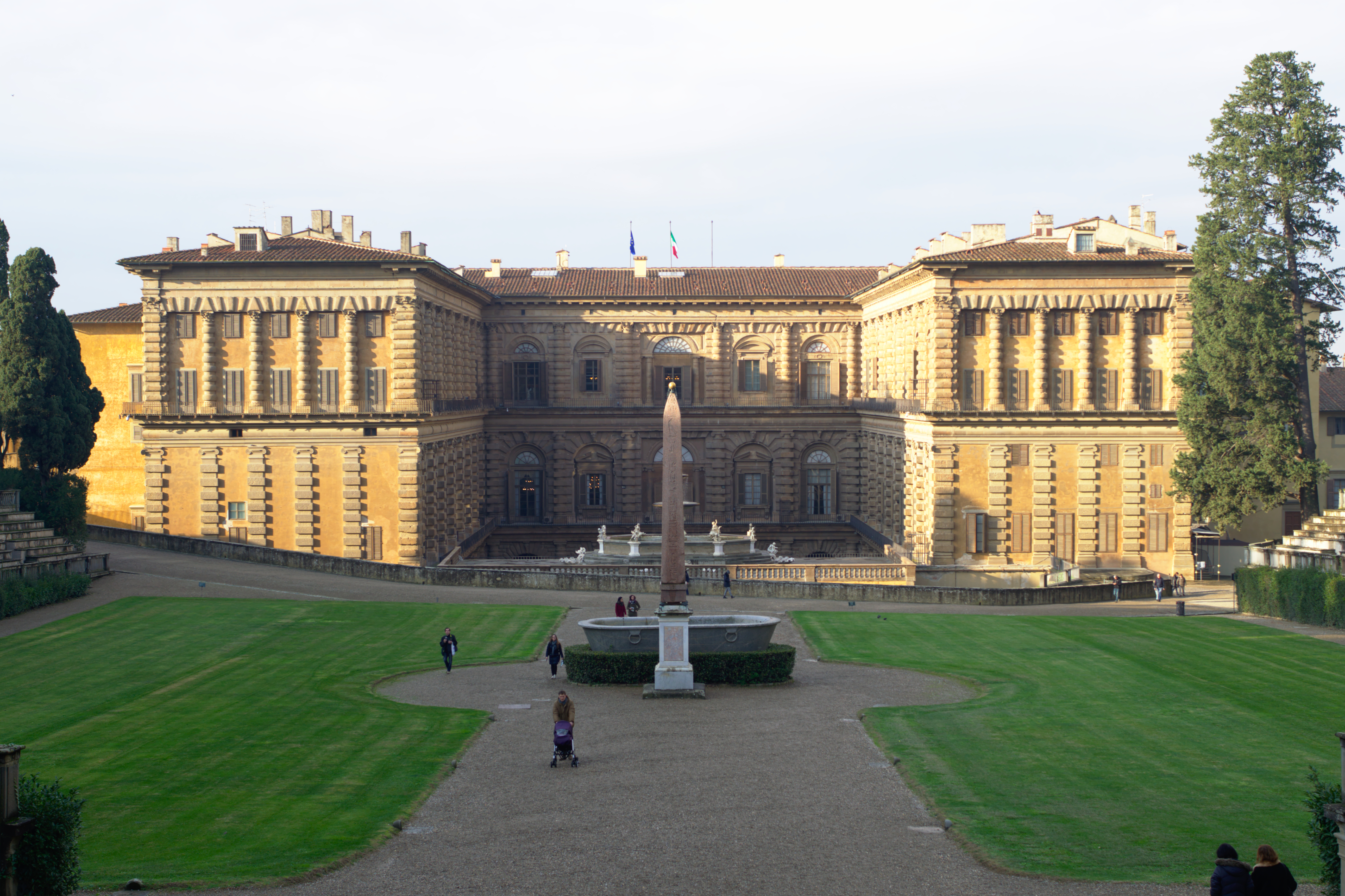 Viaggio tra i Palazzi, le Ville e gli storici Giardini medicei