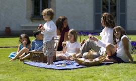 Picnic in Villa
