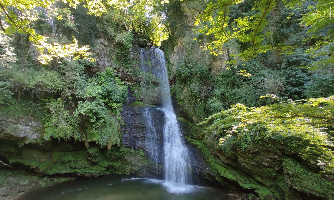 Soft Trekking alla scoperta delle cascate della Fermona Soft Trekking alla scoperta delle cascate della Fermona
