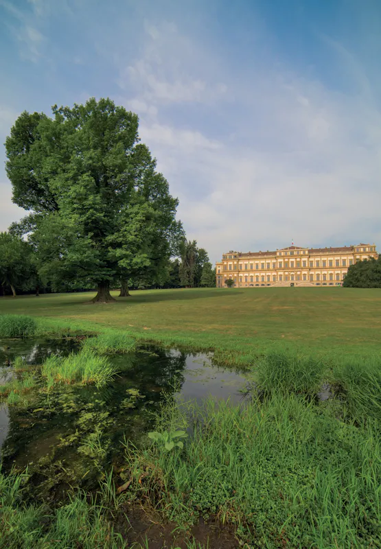 Giardini di Villa Reale Monza paesaggio, grandi giardinieri e alberi monumentali Giardini di Villa Reale Monza paesaggio, grandi giardinieri e alberi monumentali