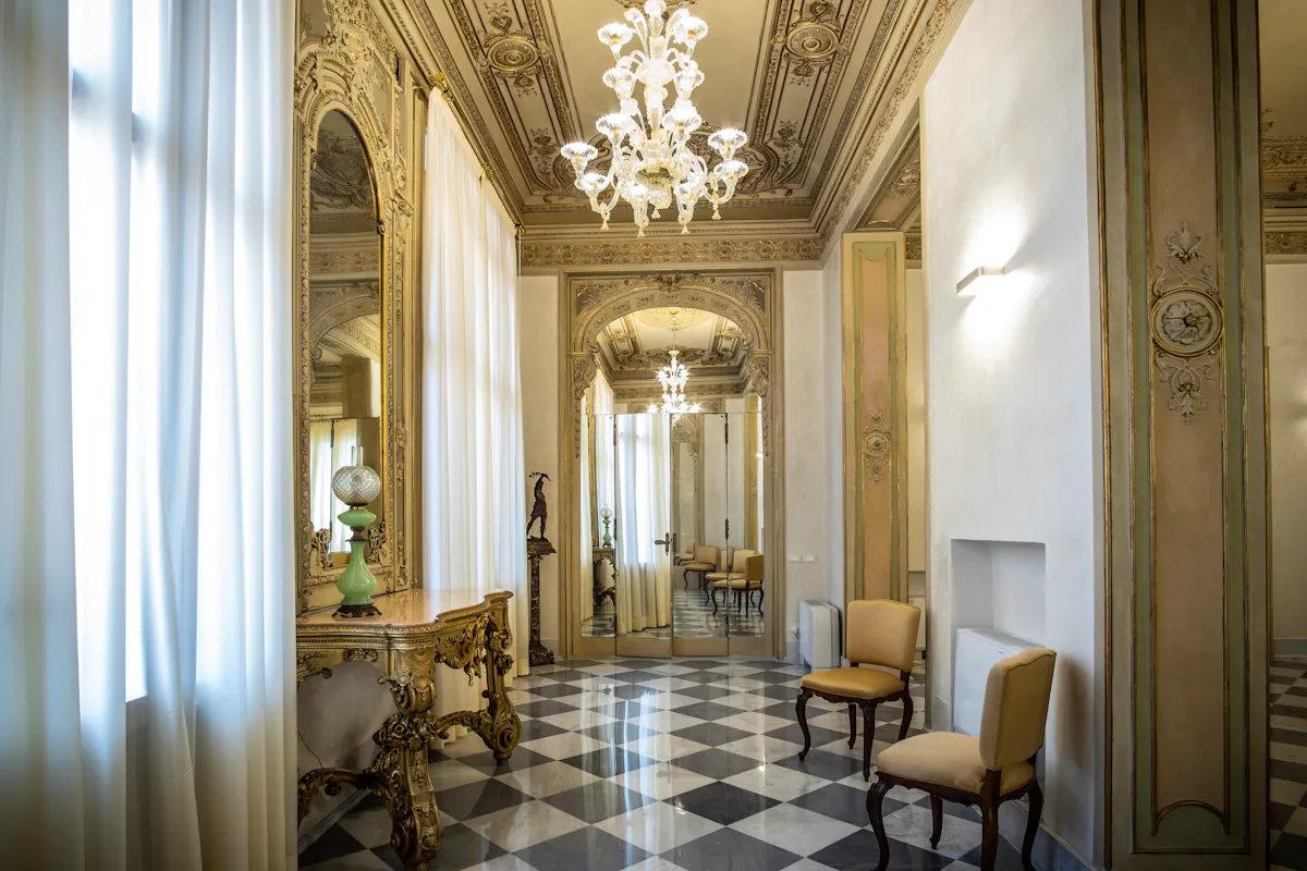 Cosa FAI Oggi. Un salotto romano ai tempi della regina Elena Cosa FAI Oggi. Un salotto romano ai tempi della regina Elena