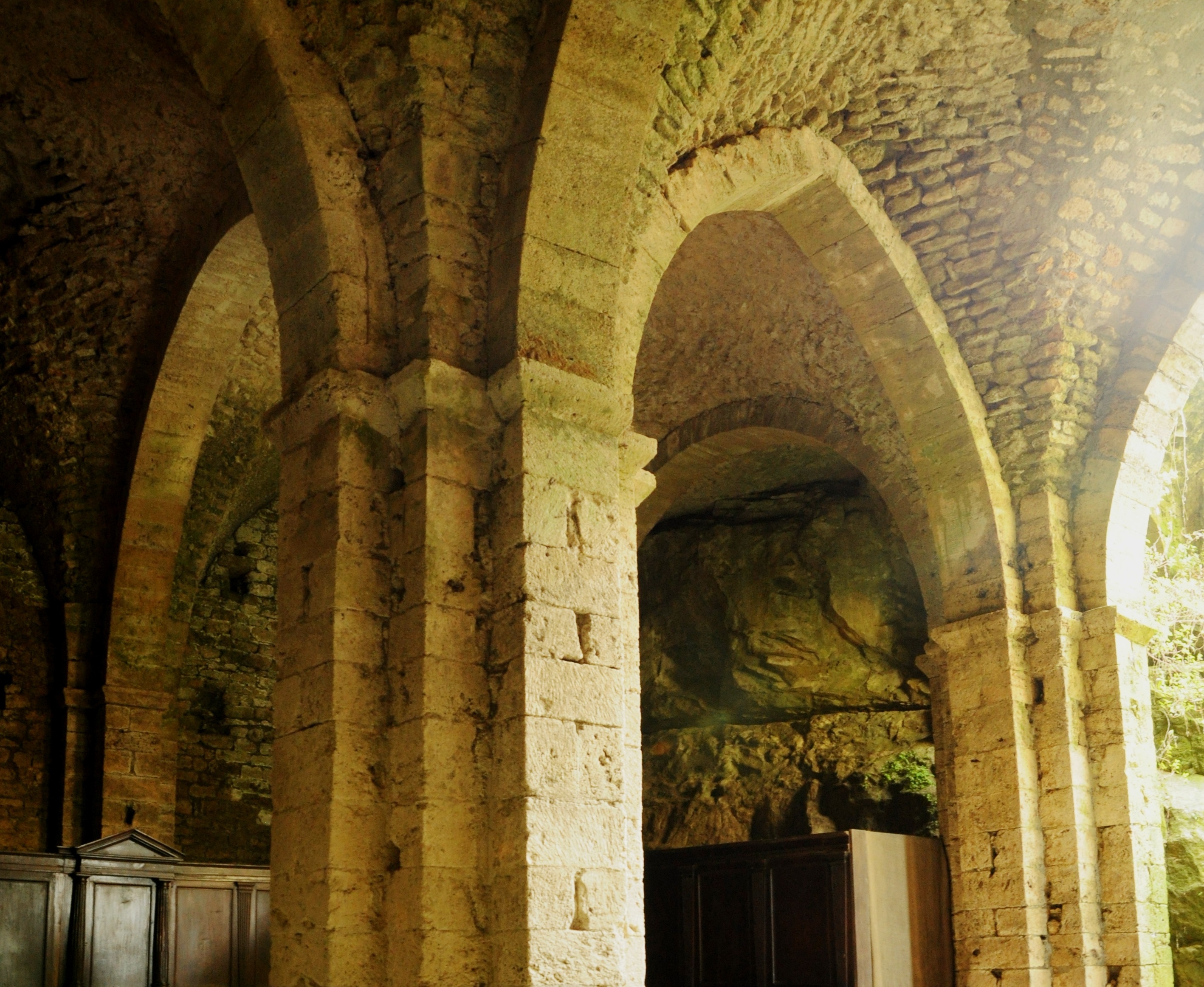 VILLA MAGNA - “GROTTONI” E VILLA ROMANA | ph. FAI | © FAI - Fondo Ambiente Italiano