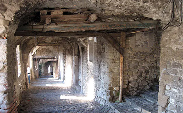 VIA DEL PORTICATO O LA SIPPORTICA