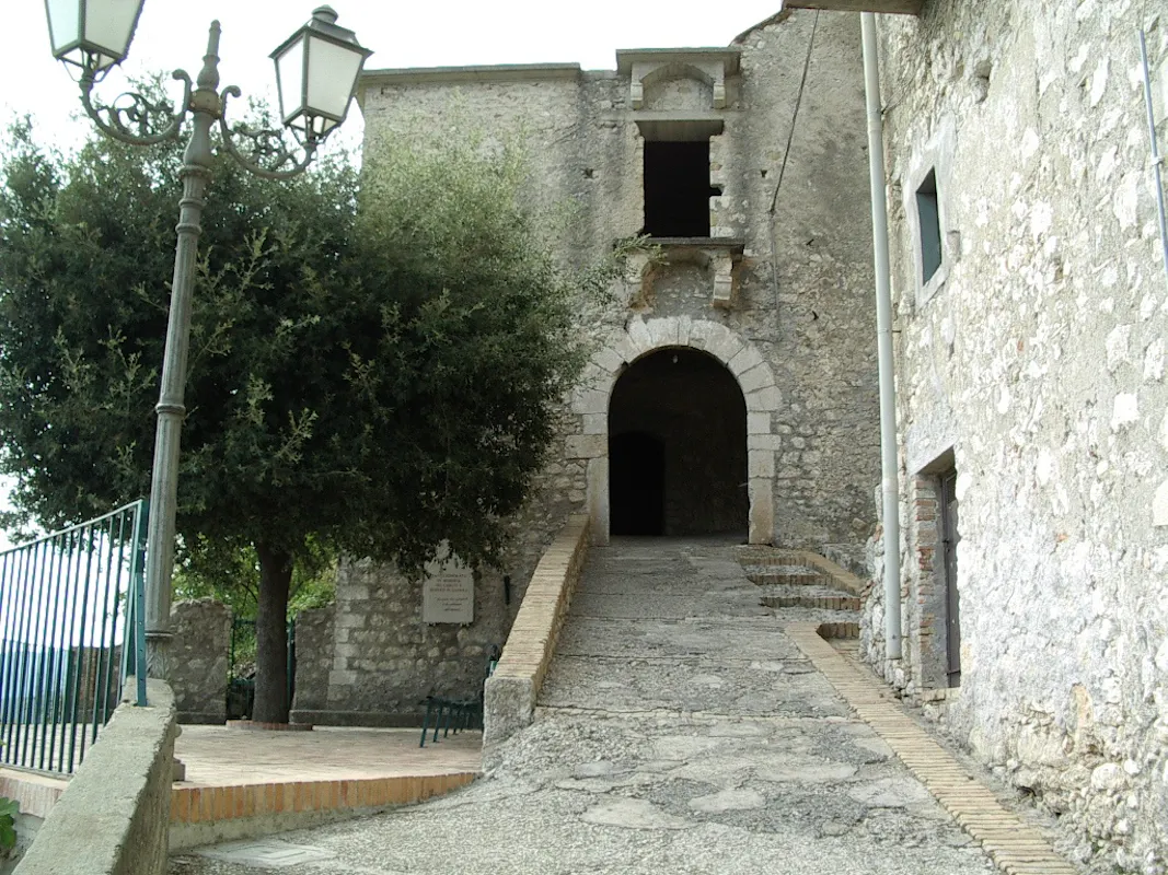 CENTRO STORICO CASTELLONORATO CENTRO STORICO CASTELLONORATO