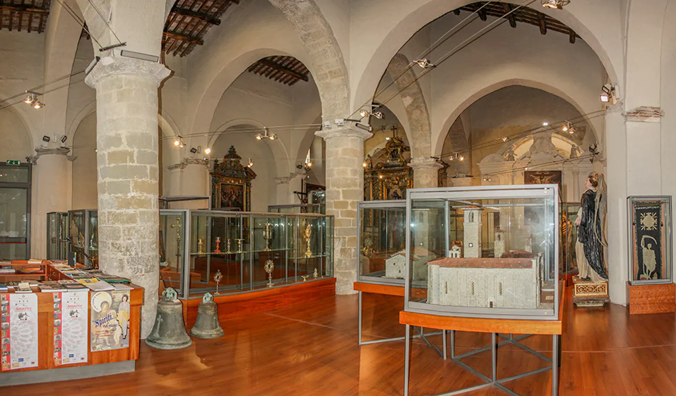 MUSEO CIVICO "COLA FILOTESIO" MUSEO CIVICO "COLA FILOTESIO"