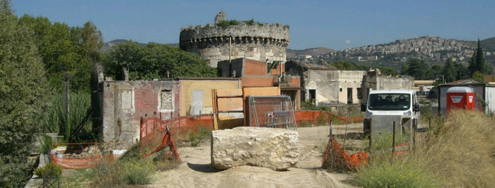 Tvol - Ponte Lucano y Mausoleo de Plaut
