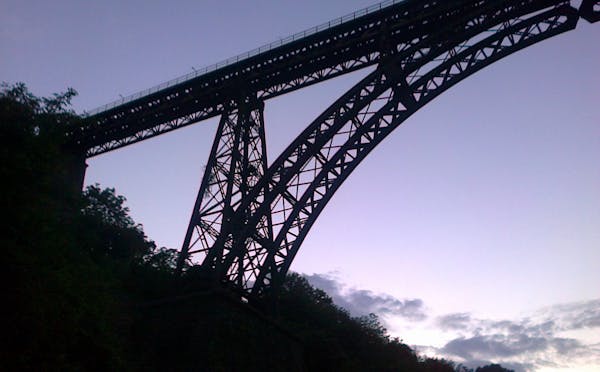 PONTE FERROVIARIO SUL RIO VICANO