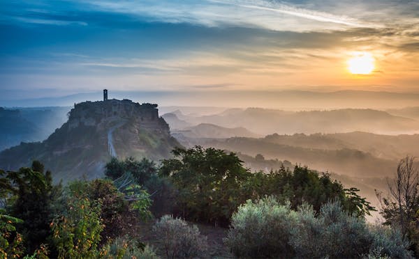 BORGO MONUMENTALE - ROCCA TUFACEA