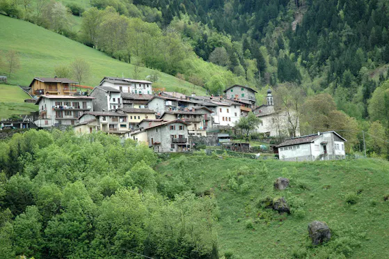 PIAZZOLO - BORGO MEDIEVALE