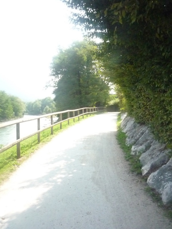 PISTA CICLABILE CON FIUME SERIO PRATO ALTO PIAZZO