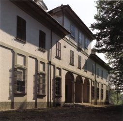 VILLA GIULINI