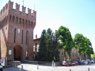 CASTELLO DI SAN COLOMBANO AL LAMBRO