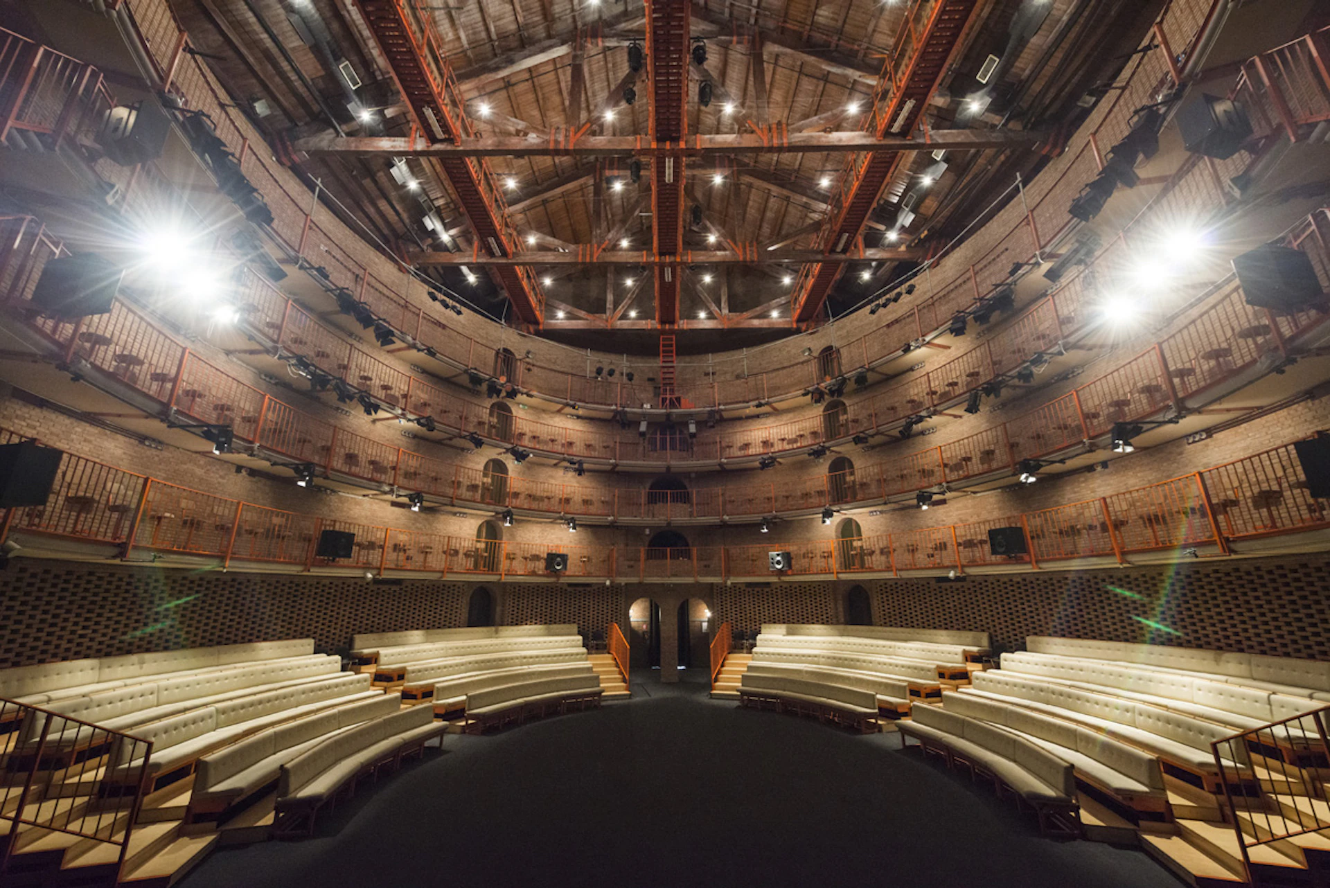 Piccolo Teatro Strehler Largo Greppi Milano Mi