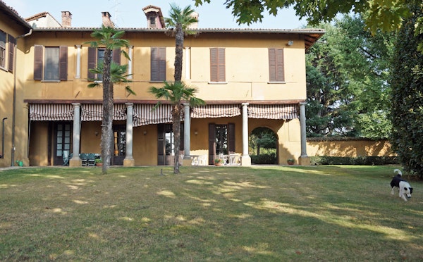 Besate, centro storico: Casa da nobile Visconti