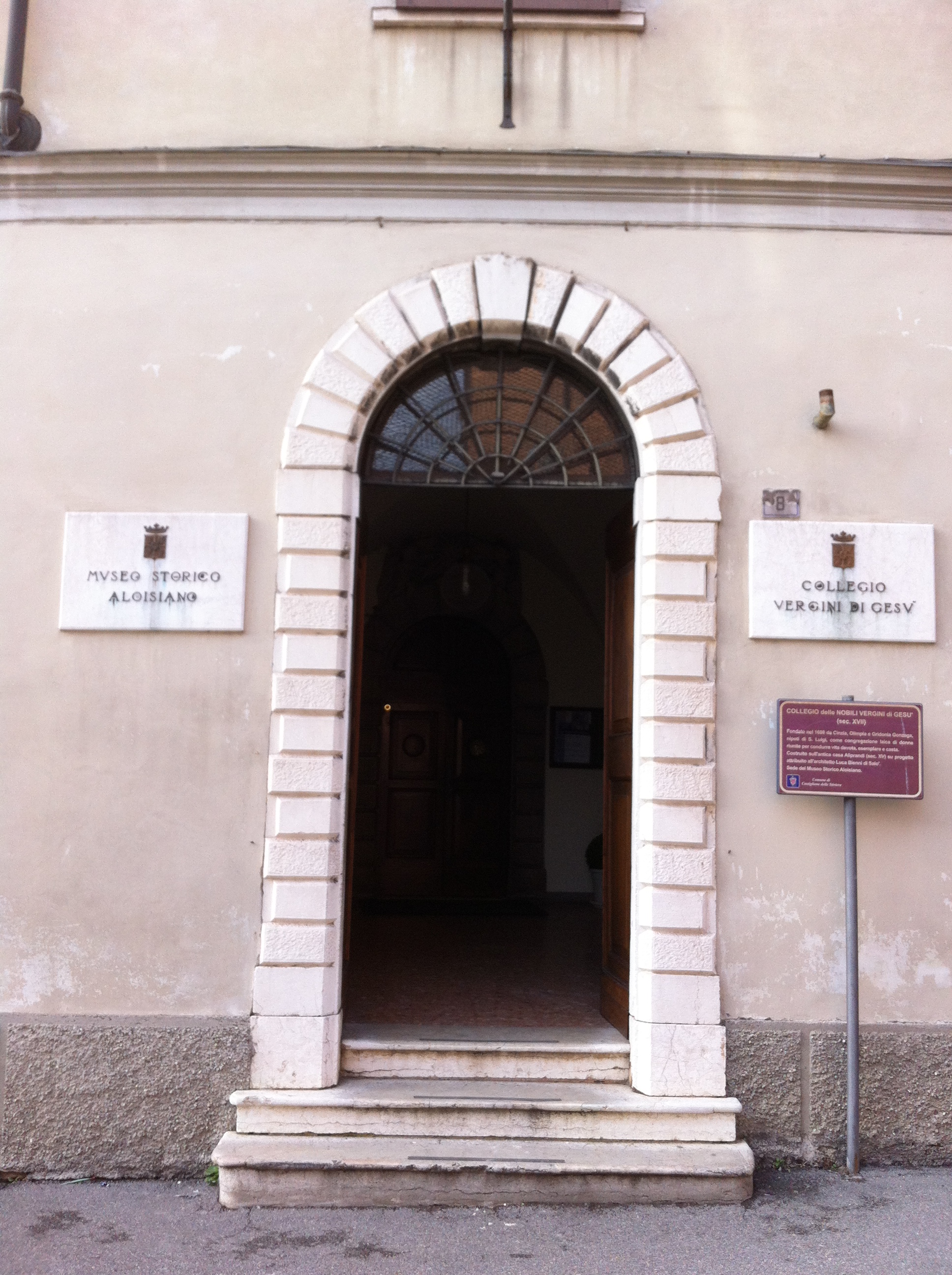 COLLEGIO VERGINI DI  GESU'