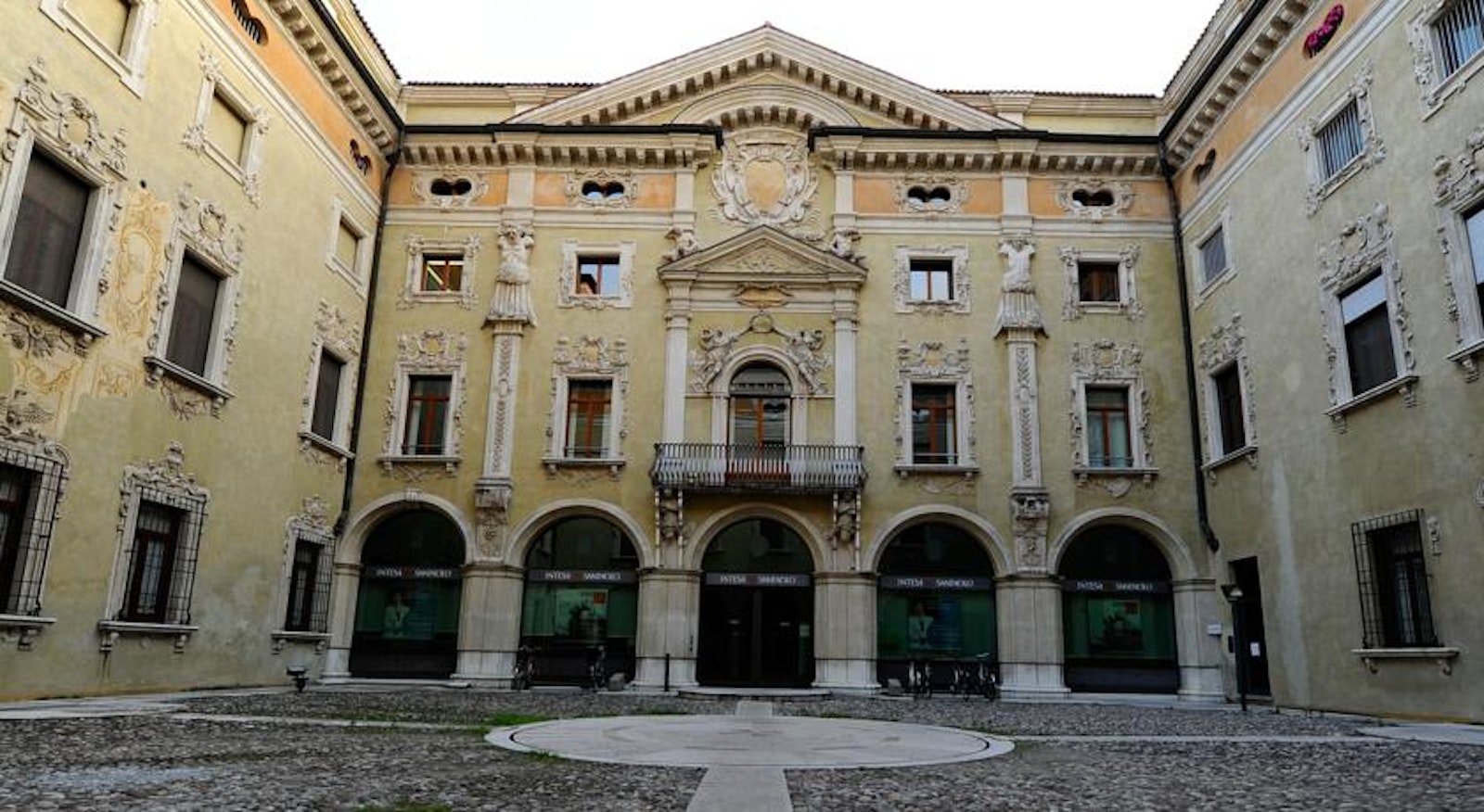 PALAZZO VALENTI GONZAGA I Luoghi del Cuore FAI