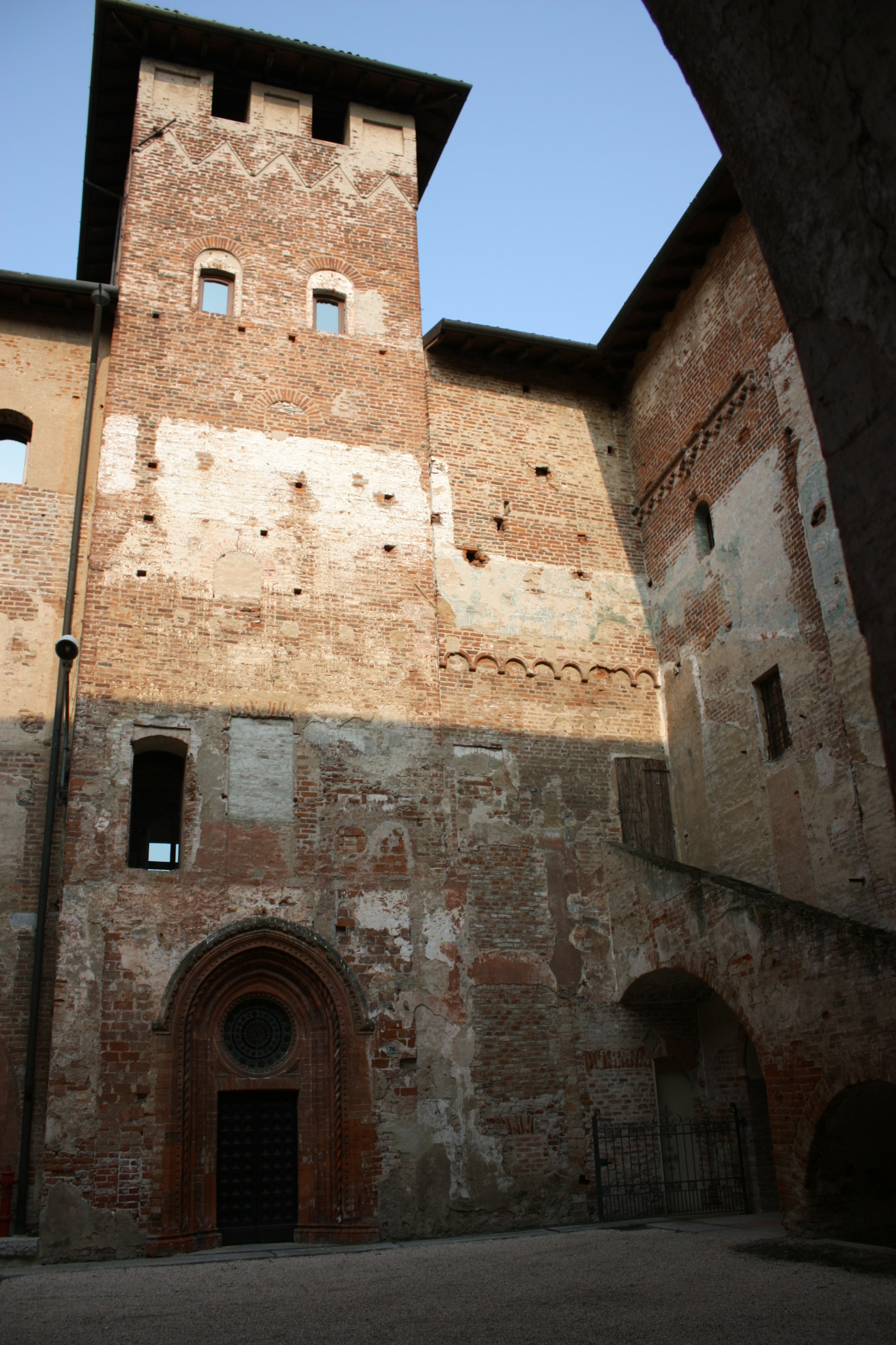 CASTELLO DI LARDIRAGO I Luoghi del Cuore FAI