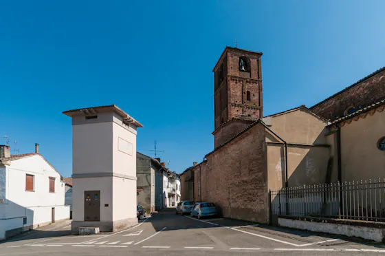 PIAZZA DELLA CHIESA