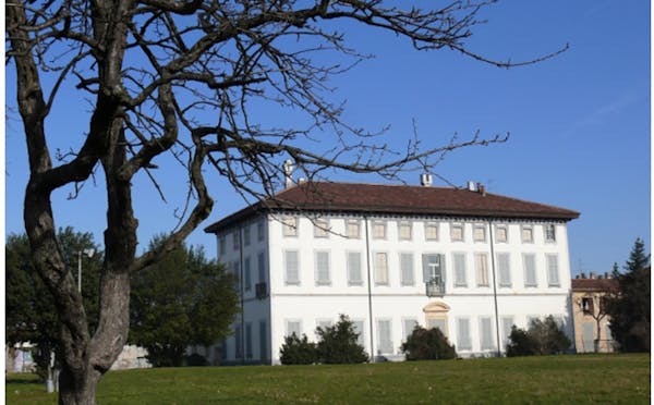 VILLA OLIVA