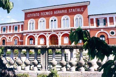 ISTITUTO TECNICO AGRARIO STATALE "G. VIVARELLI"