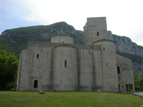 ABBAZIA DI SAN VITTORE DELLE CHIUSE