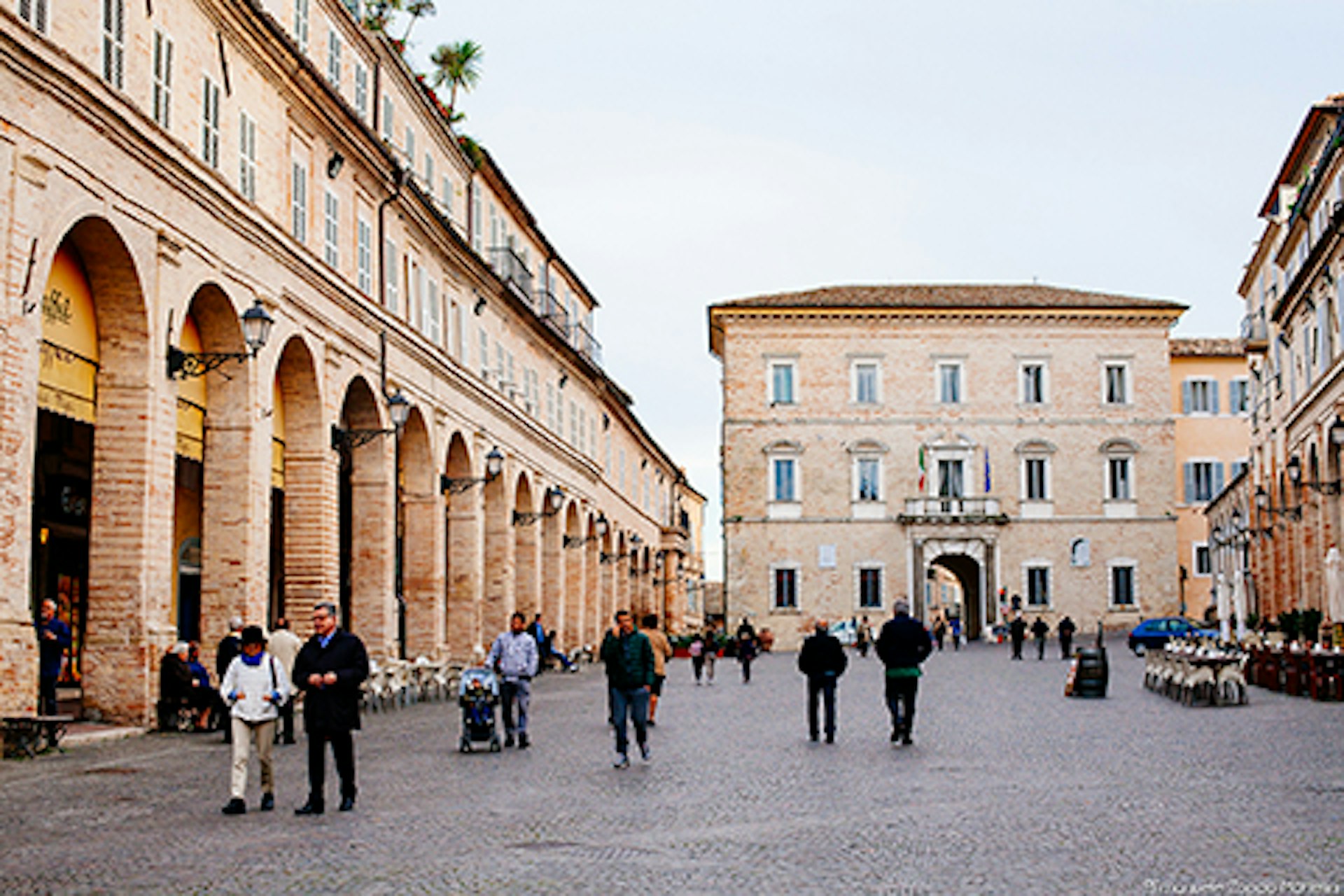 PIAZZA DEL POPOLO I Luoghi del Cuore FAI PIAZZA DEL POPOLO I Luoghi del Cuore FAI